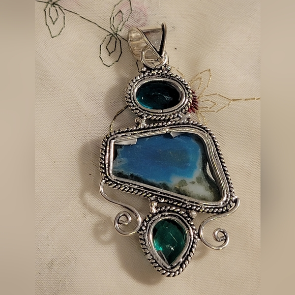HANDMADE STERLING SILVER GEODE drusy with London topaz. With chain. - Picture 4 of 4